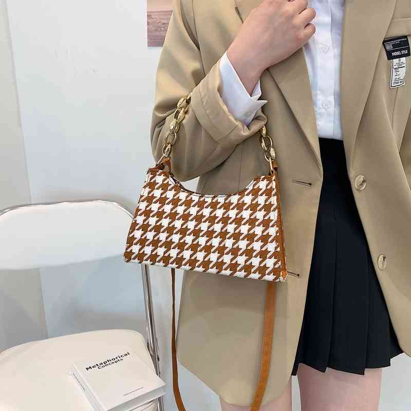 Textured 2021 summer new fashion Plaid small square bag chain strip single shoulder underarm women's Bag Satchel, Red
Textured 2021 summer new fashion Plaid small square bag chain strip single shoulder underarm women's Bag Satchel, Red