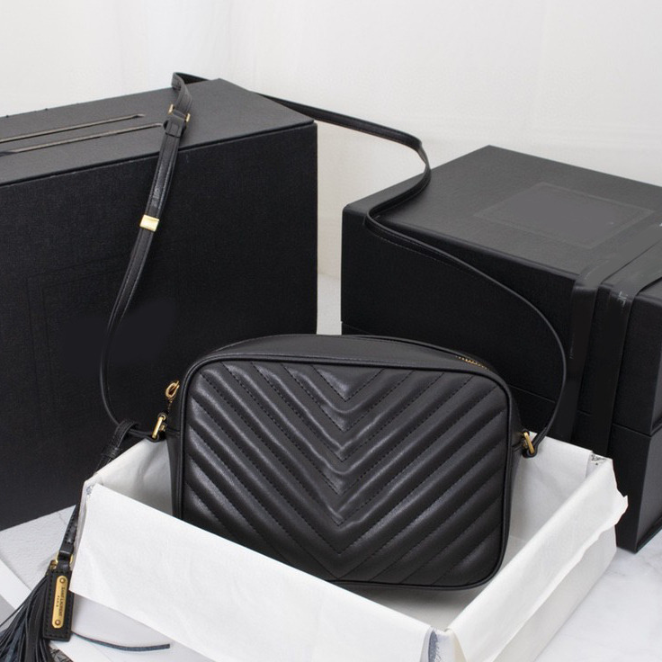 High Quality Shoulder Clutch Crossbody Flap Bag Tote Handbag Wallet Tassel Alligator Crocodile Backpacks Square Chain Letters Women Luxurys
High Quality Shoulder Clutch Crossbody Flap Bag Tote Handbag Wallet Tassel Alligator Crocodile Backpacks Square Chain Letters Women Luxurys