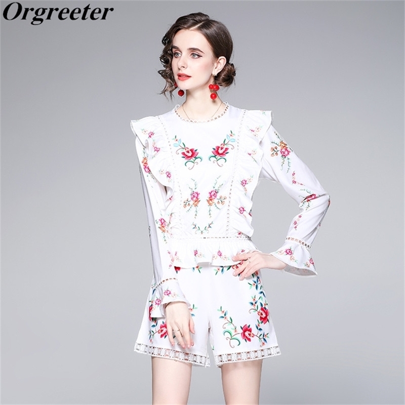 Temperament Women's Ruffles Long Flare sleeve Lace Splicing Shirt Tops Floral Print Shorts Two piece set Female Blouse Suits 210602, White
Temperament Women's Ruffles Long Flare sleeve Lace Splicing Shirt Tops Floral Print Shorts Two piece set Female Blouse Suits 210602, White