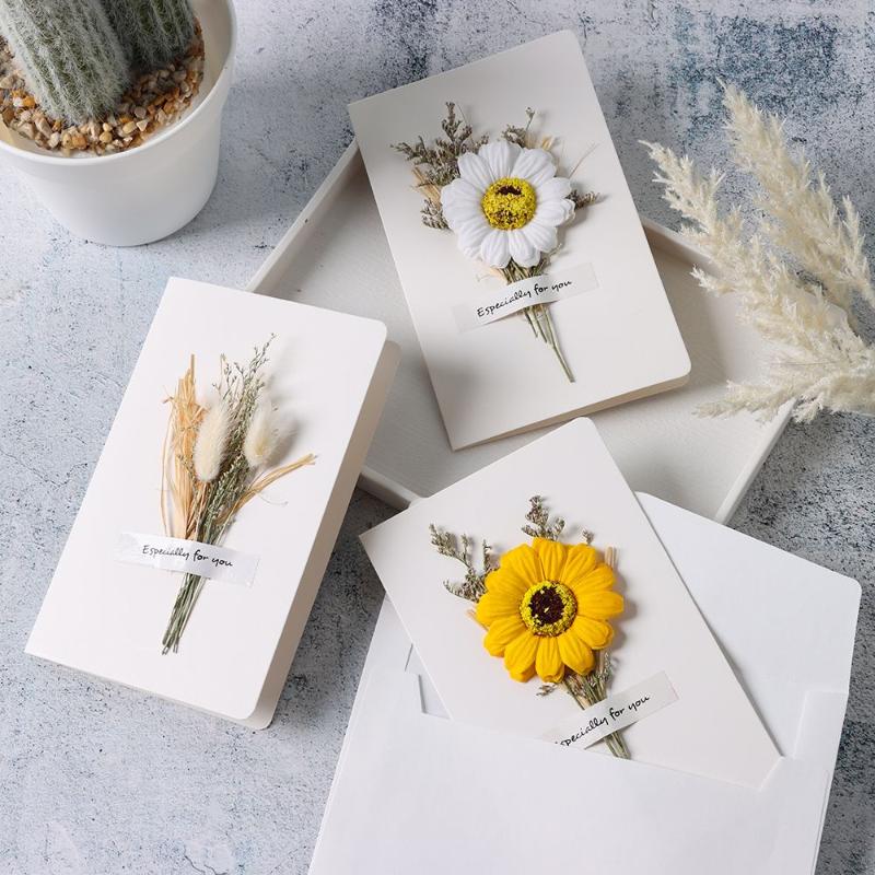 Greeting Cards Gypsophila Dried Flowers Gift Card Wedding Invitations Handwritten Blessing Birthday Thank You Envelope