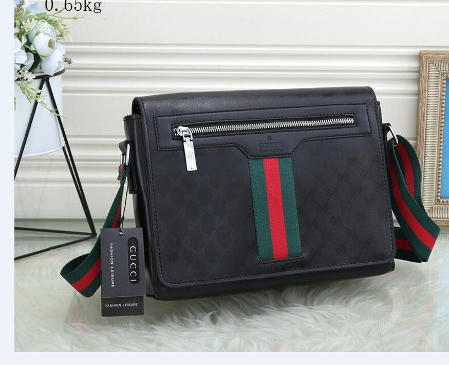 LVLOUISVITTON BagVUTTON men shoulder bags man briefcase leather Crossbody bag totes Messenger bags wallet hand bag, Red;black
LVLOUISVITTON BagVUTTON men shoulder bags man briefcase leather Crossbody bag totes Messenger bags wallet hand bag, Red;black