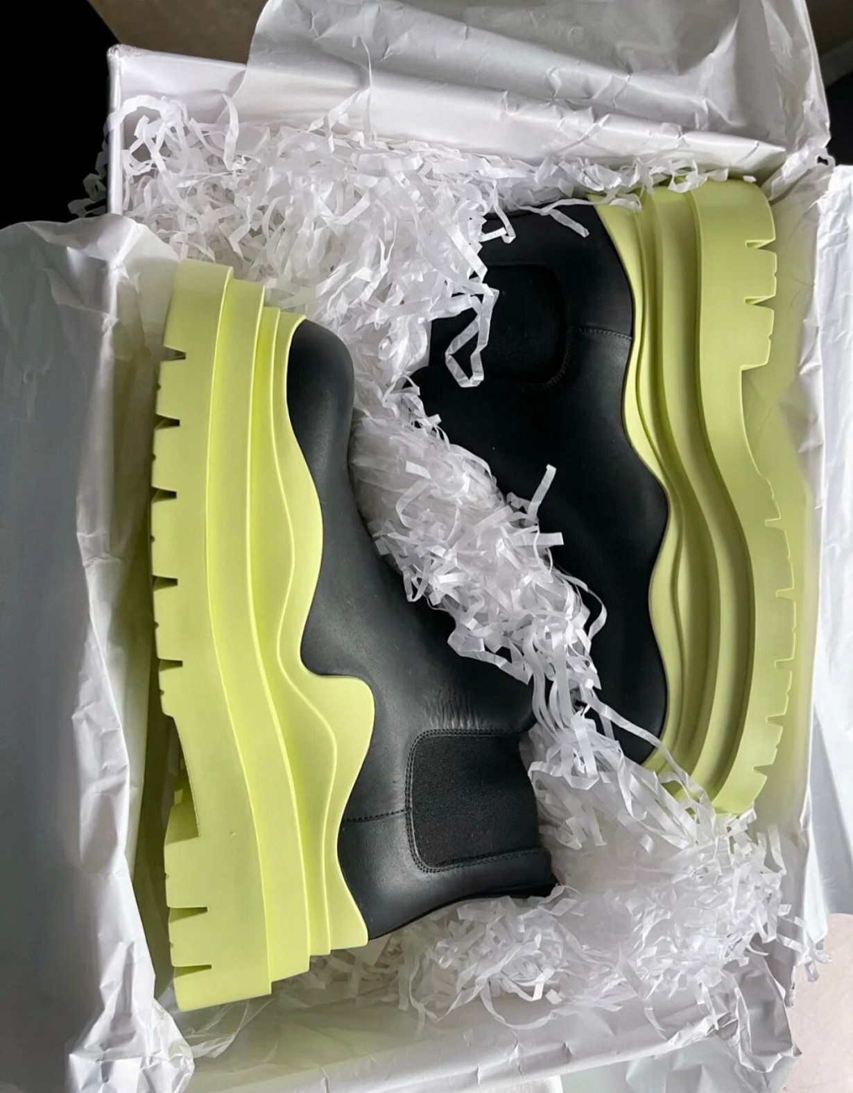 Winter Fashion Brand Tire Women's Ankle Boots Rubber Outsole Chelsea Martin Booties Knight Boot Ladies Party Wedding Luxury Wholesale Combat Booty
Winter Fashion Brand Tire Women's Ankle Boots Rubber Outsole Chelsea Martin Booties Knight Boot Ladies Party Wedding Luxury Wholesale Combat Booty
