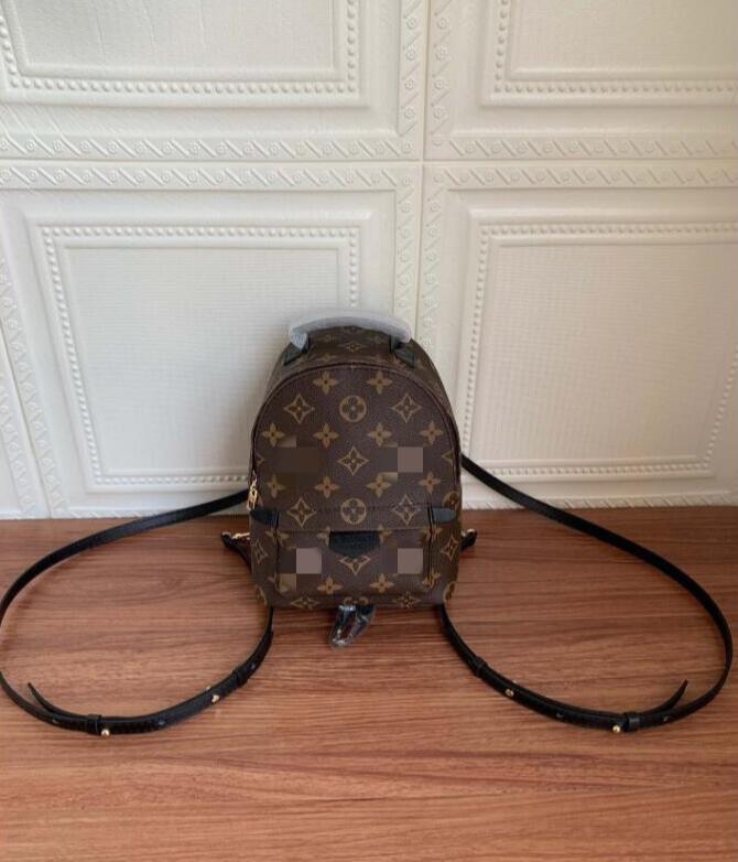 GGLVLouis
VuttonYSL
VITTON mini Palm Springs BackPack Travel Outdoor Bag Genuine Leather Designer Backpacks Women Handbags Shoulder Purse, Brown flower
GGLVLouis
VuttonYSL
VITTON mini Palm Springs BackPack Travel Outdoor Bag Genuine Leather Designer Backpacks Women Handbags Shoulder Purse, Brown flower