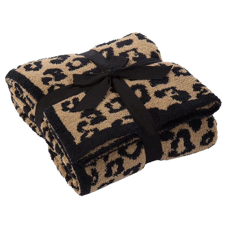 Barefoot Soft Blanket Home Polyester Microfiber Feather Yarn Shawl Leopard Zebra Jacquard Knit Throw Blanket
Barefoot Soft Blanket Home Polyester Microfiber Feather Yarn Shawl Leopard Zebra Jacquard Knit Throw Blanket