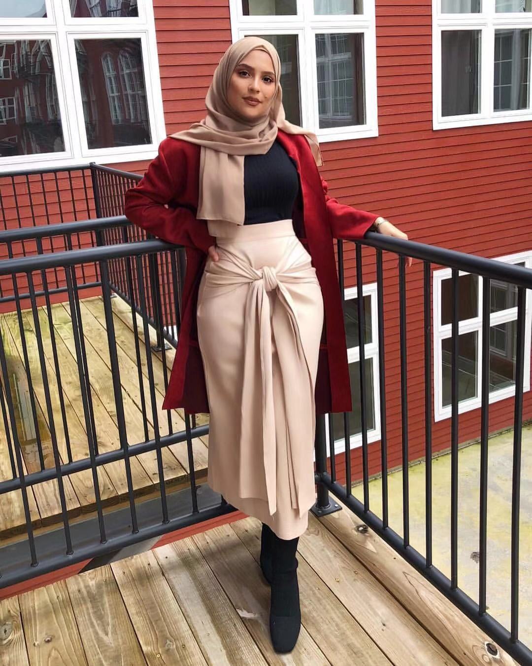 High Waist Muslim Long Skirt Women Lace-up Skinny Slim Pencil Skirts Islam Fashion Ankle-length Maxi Skirts Islamic Clothing
High Waist Muslim Long Skirt Women Lace-up Skinny Slim Pencil Skirts Islam Fashion Ankle-length Maxi Skirts Islamic Clothing