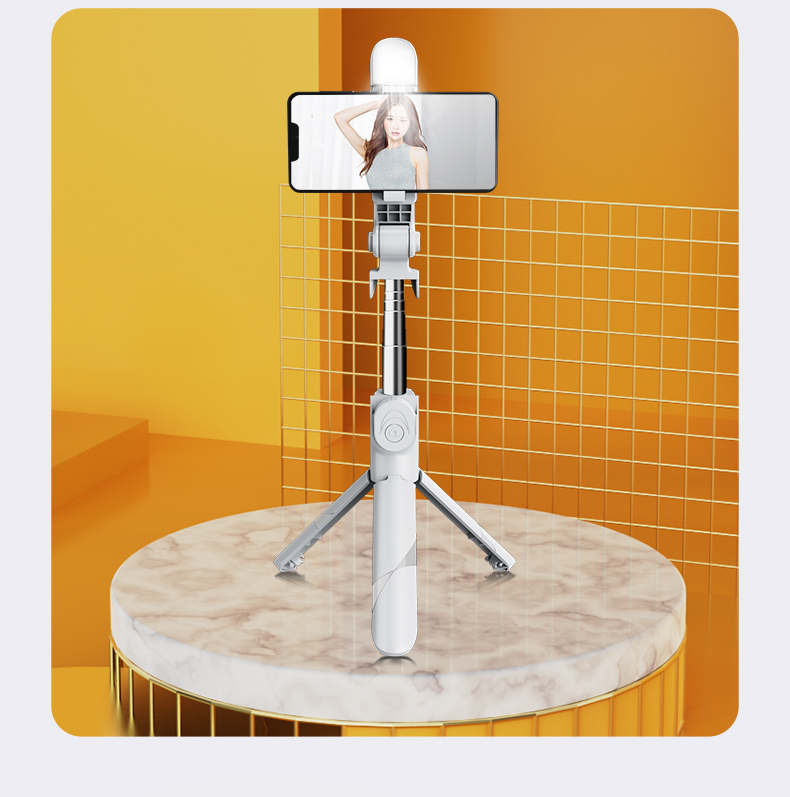 XT02 Detachable Clip Bluetooth Selfie Stick Universal Horizontal and Vertical Tripod Selfie Stick Phone Bracket Photograph
