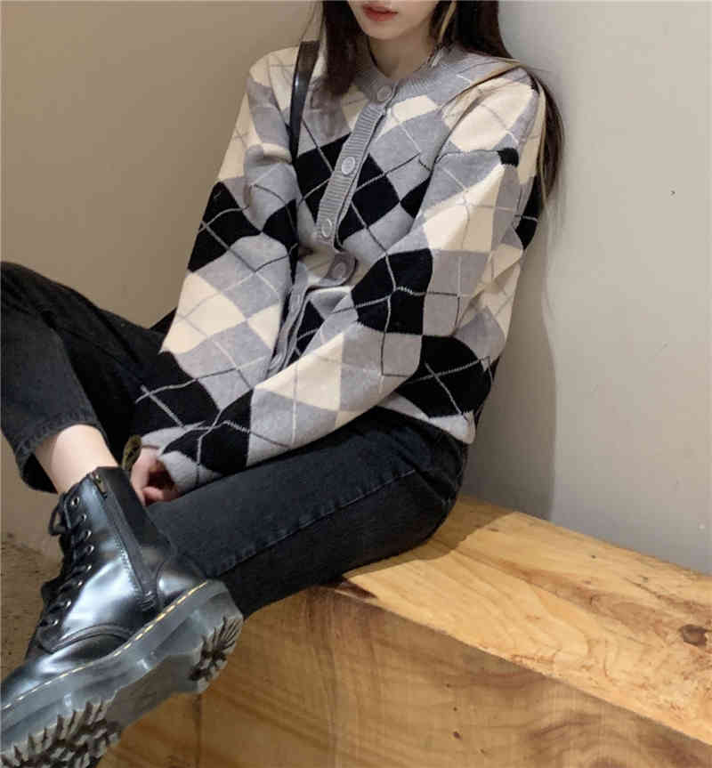 2Colors autumn and winter korean style o neck knittd cardigans womens loose plaid Vintage sweaters cardigan womens(C9908) 210423