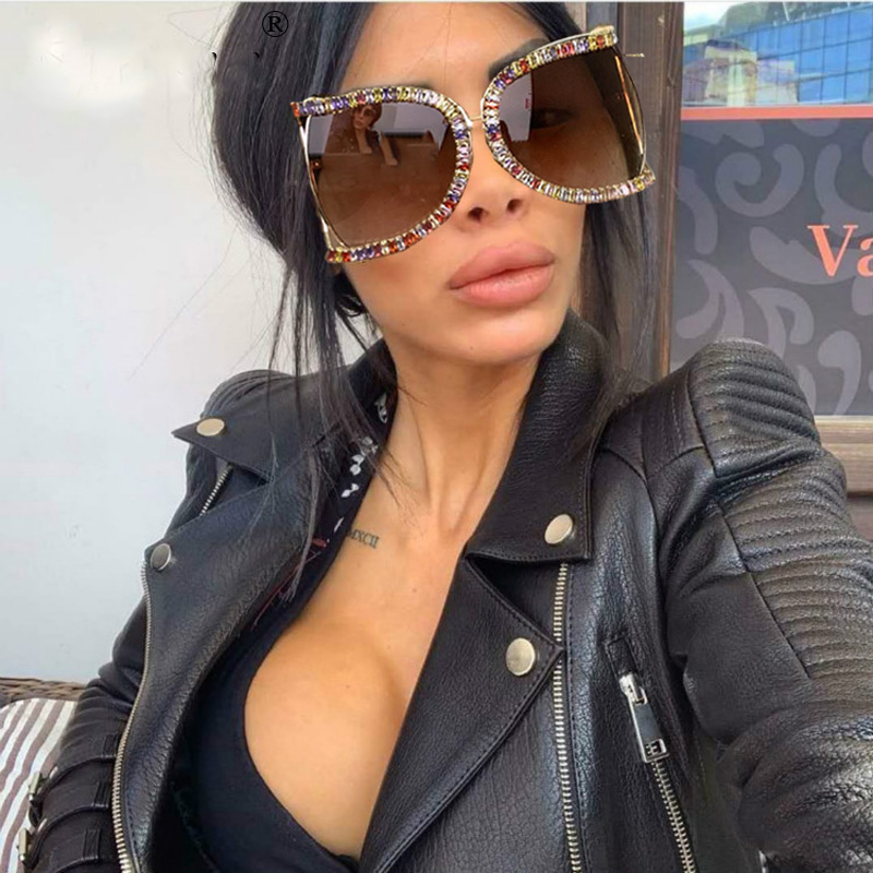 Luxury Half Frame Designer Sunglasses Women Square Pearl Sunglasses for Female Rhinestone Oversized Eyewear Ladies
Luxury Half Frame Designer Sunglasses Women Square Pearl Sunglasses for Female Rhinestone Oversized Eyewear Ladies