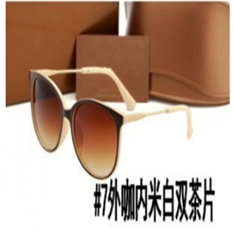 New Designer Fashion Women Sunglasses luxury Eyeglasses Outdoor Shades PC Frame Classic Lady luxury Sunglasses Mirrors, White;black
New Designer Fashion Women Sunglasses luxury Eyeglasses Outdoor Shades PC Frame Classic Lady luxury Sunglasses Mirrors, White;black
