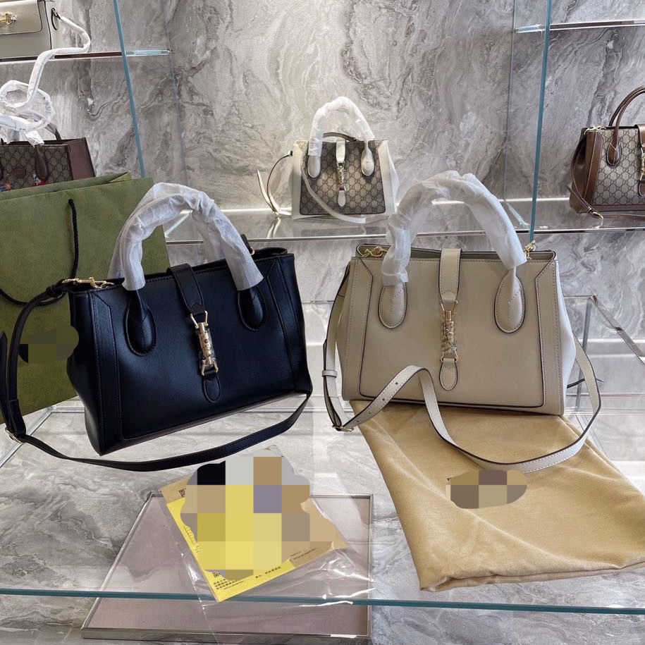 Women Luxurys Designers Bags 2021 designer handbags Multi Pochette Crossbody Bag Zhouzhoubao123 Louisbags_18 Hanghhangbag Horseshoe Buckle T
Women Luxurys Designers Bags 2021 designer handbags Multi Pochette Crossbody Bag Zhouzhoubao123 Louisbags_18 Hanghhangbag Horseshoe Buckle T