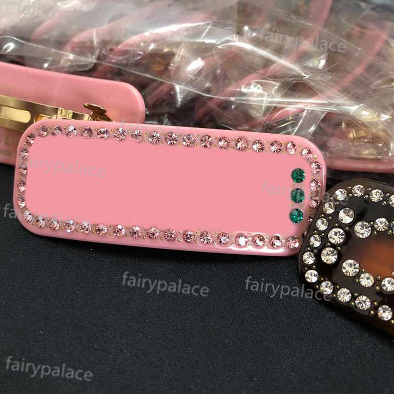 2021 Top quality Letter Hair Clip Women Rhinestone Crystal Barrettes Fashion Hairs Accessories Gift for Love Girl friend, Golden;silver
2021 Top quality Letter Hair Clip Women Rhinestone Crystal Barrettes Fashion Hairs Accessories Gift for Love Girl friend, Golden;silver