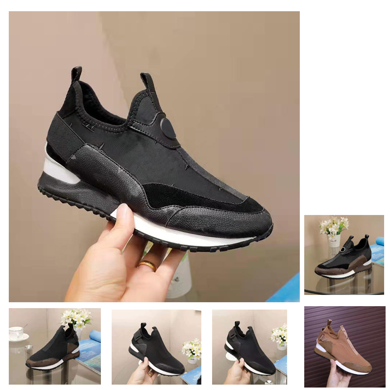 The new fashion men's women's shoes are of high quality, lightweight and breathable, classic sport running size 36-46, Black
The new fashion men's women's shoes are of high quality, lightweight and breathable, classic sport running size 36-46, Black