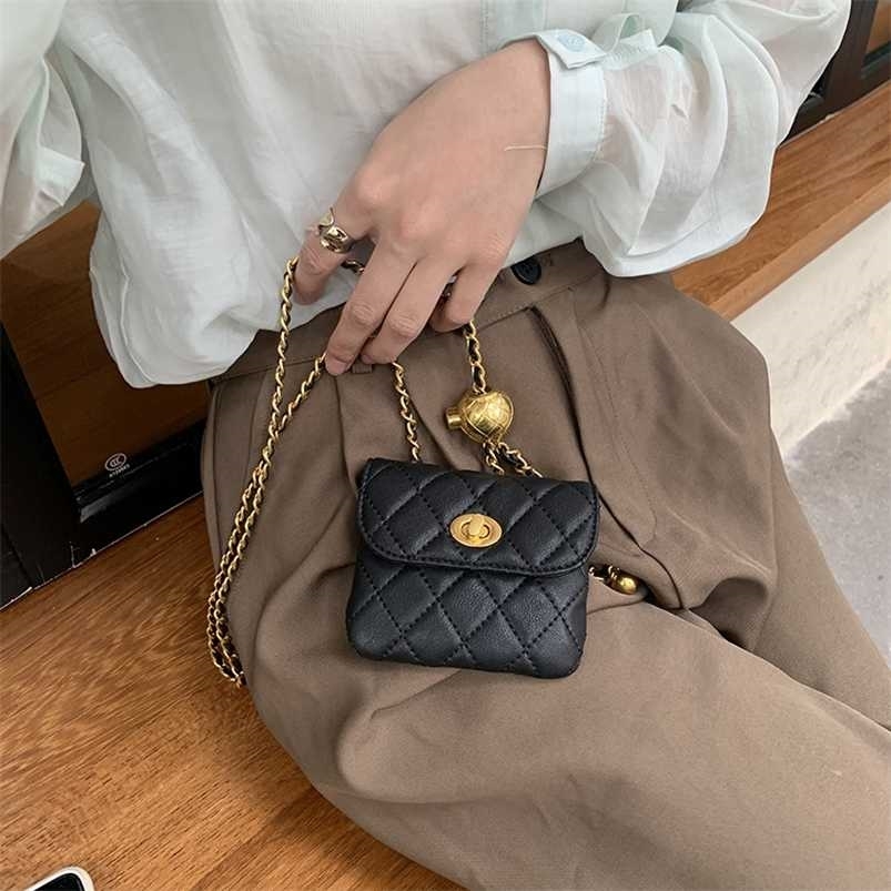 Women Chain Fanny Pack Leather Waist Bag Luxury Brand Chest Pack Female Belt Bags Fashion Ladies Shoulder Bag Crossbody 220119, Khaki
Women Chain Fanny Pack Leather Waist Bag Luxury Brand Chest Pack Female Belt Bags Fashion Ladies Shoulder Bag Crossbody 220119, Khaki