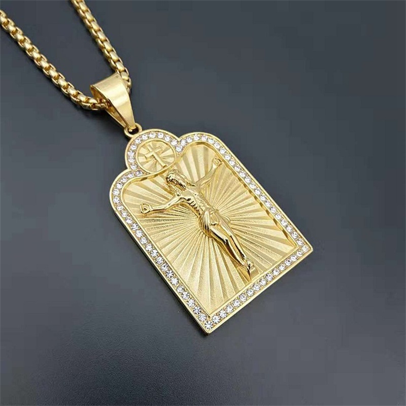 Hip hop Golden Jesus Cross Necklaces Pendants For Men Gold Color Stainless Steel Chains Crucifix Necklace Male Christian Jewelry1 435 Q2
Hip hop Golden Jesus Cross Necklaces Pendants For Men Gold Color Stainless Steel Chains Crucifix Necklace Male Christian Jewelry1 435 Q2