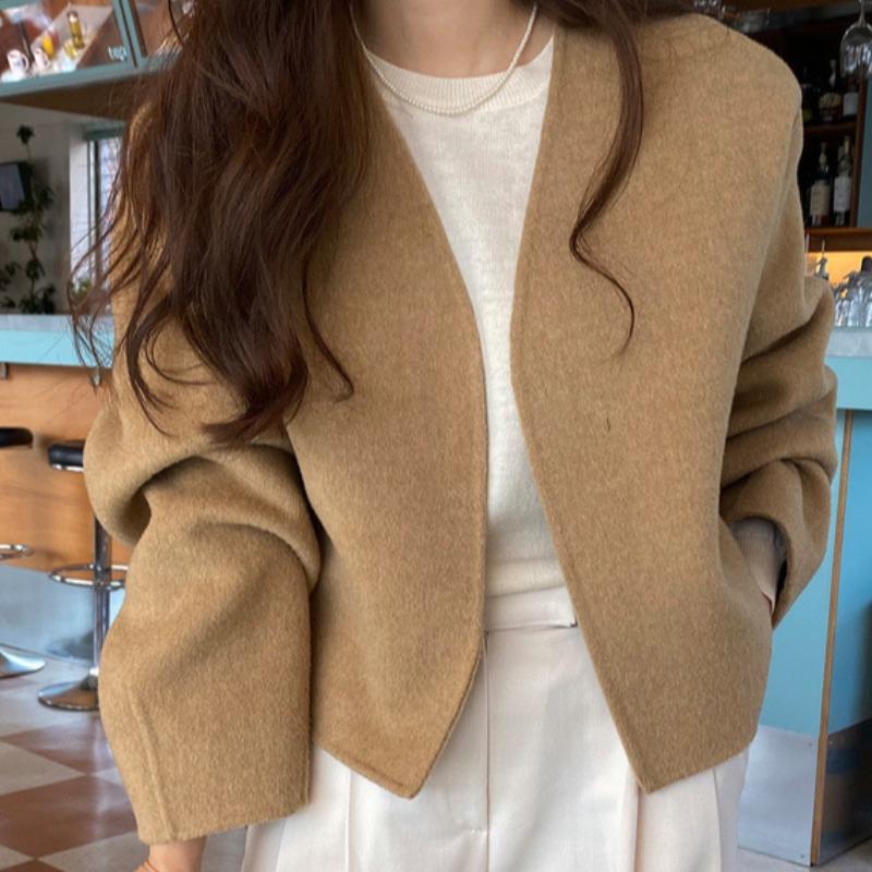 Women's Wool & Blends Manteau Femme Autumn Winter French Lazy Temperament Loose V Neck Long Sleeve Woolen Coat Women Short Fashion Clothes T, Black
Women's Wool & Blends Manteau Femme Autumn Winter French Lazy Temperament Loose V Neck Long Sleeve Woolen Coat Women Short Fashion Clothes T, Black