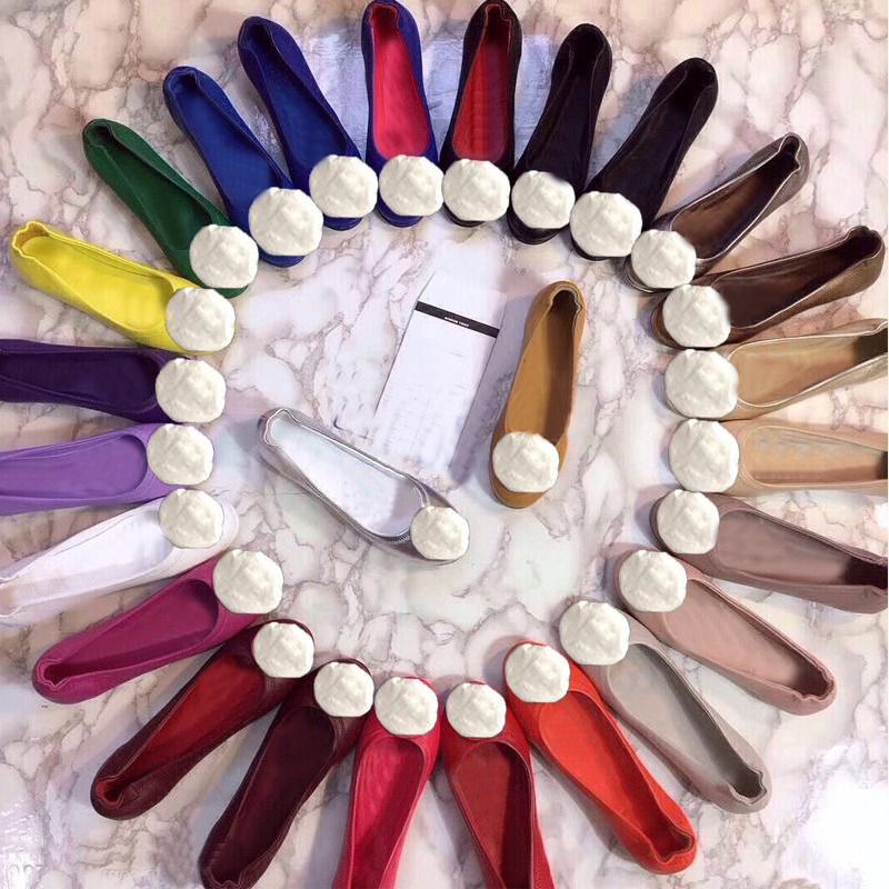designer Dress Ballet shoes Spring Autumn 100% sheepskin Metal buckle fashion women Flat Egg roll boat shoe Lady leather Lazy dance Loafers Large size 34-41-42 With box, Extra shoebox
designer Dress Ballet shoes Spring Autumn 100% sheepskin Metal buckle fashion women Flat Egg roll boat shoe Lady leather Lazy dance Loafers Large size 34-41-42 With box, Extra shoebox