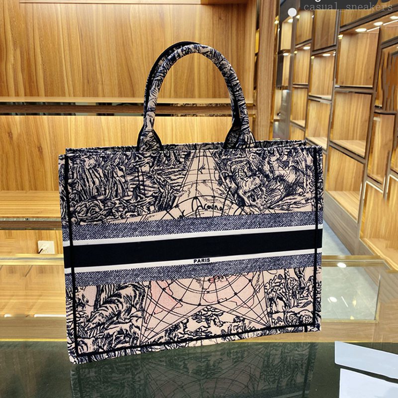 Women Design Shopping Bag 41cm Multicolor Embroidery Cotton Tote Bags Top Handle Totes Womens Fashion Handbags Party Lady Casual
Women Design Shopping Bag 41cm Multicolor Embroidery Cotton Tote Bags Top Handle Totes Womens Fashion Handbags Party Lady Casual