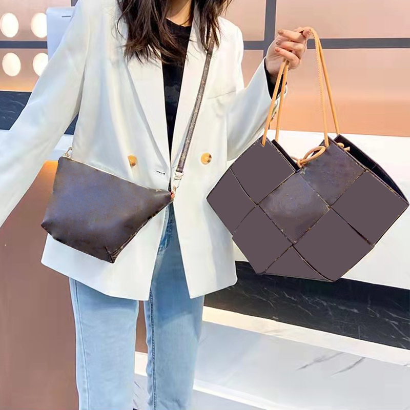 Pink sugao shoulder tote bags luxury high quality large capacity purse women fashion designer girl shopping clutch handbags 2pcs/set, Brown flower 42*12*29cm
Pink sugao shoulder tote bags luxury high quality large capacity purse women fashion designer girl shopping clutch handbags 2pcs/set, Brown flower 42*12*29cm