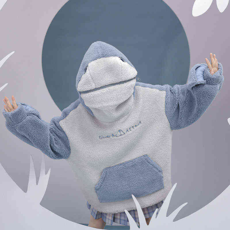 Harajuku Aesthetic Shark Anime Hoodie Woman Korean Kawaii Crewneck Long Sleeve Oversized Streetwear Kpop Fall Winter Clothes Top 211109
