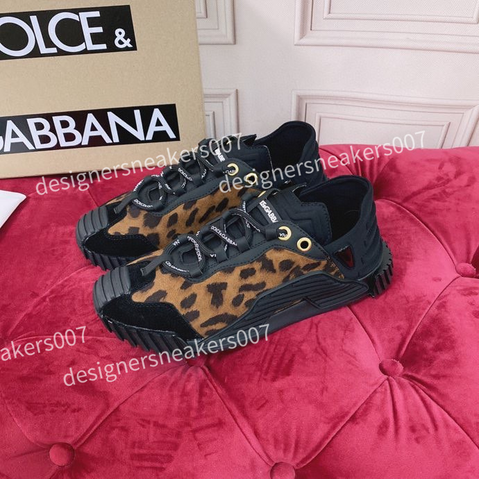 2022 Triple S Fashion Clear Sole Bottom boots Paris 17FW Designer Sneakers Vintage Dad Platform Womens Luxury Casual Shoes Sports Trainers 35-41, 33
2022 Triple S Fashion Clear Sole Bottom boots Paris 17FW Designer Sneakers Vintage Dad Platform Womens Luxury Casual Shoes Sports Trainers 35-41, 33