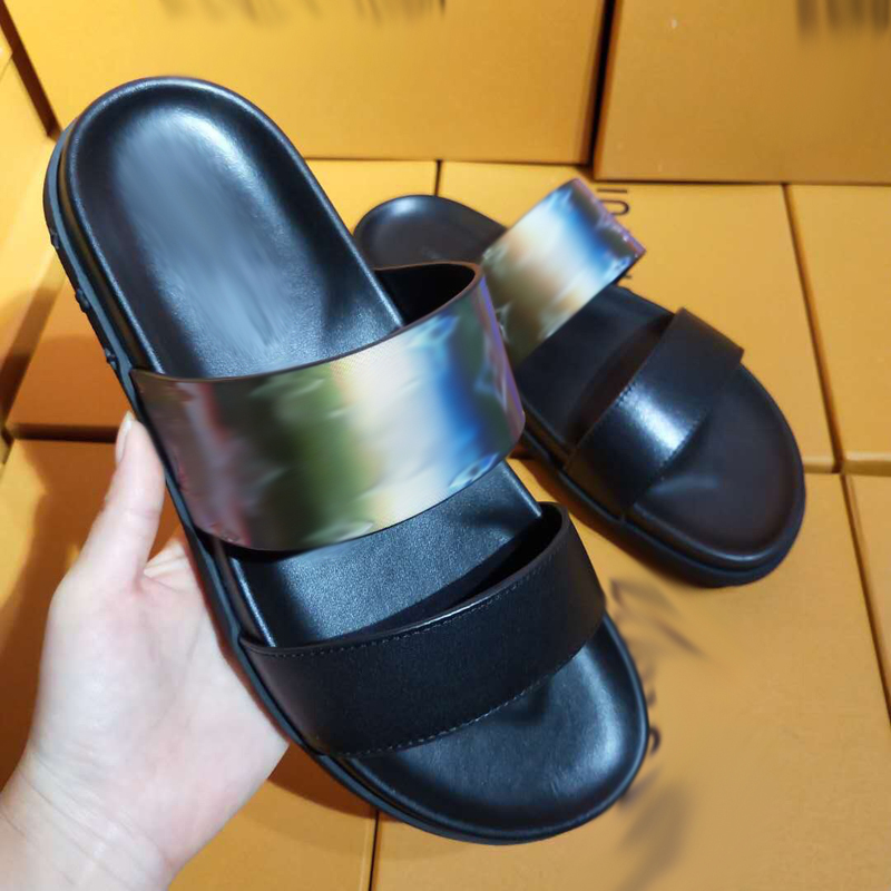 2021 Designer luxurys slippers men sandals fashion beach shoes flip flops flat non-slip classical hole slipper with box size 39-45 -G104, Black
2021 Designer luxurys slippers men sandals fashion beach shoes flip flops flat non-slip classical hole slipper with box size 39-45 -G104, Black