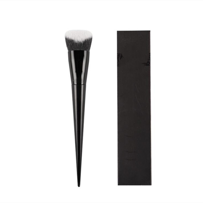 EPACK 3D Lock-It Edge Foundation Brush No.10 - Black Perfect Foundation Sculpt Contour Makeup Brush
EPACK 3D Lock-It Edge Foundation Brush No.10 - Black Perfect Foundation Sculpt Contour Makeup Brush