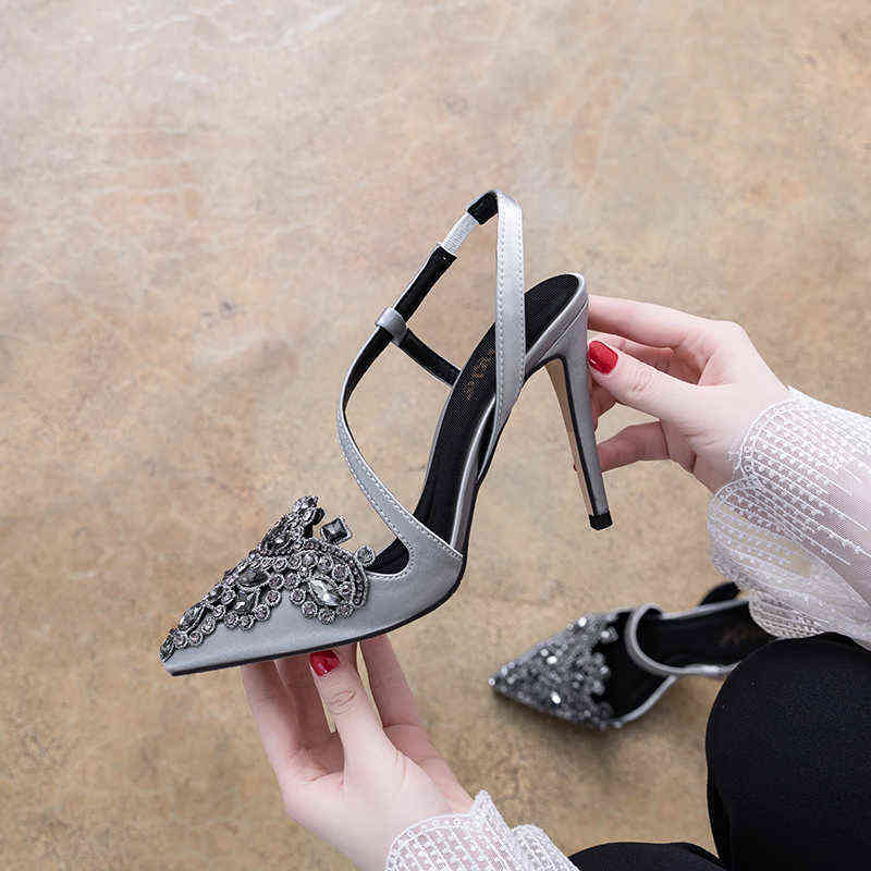 Spring and summer pointed rhinestone stiletto bridal sandals banquet dress custom large size small size women's single shoes G220426, Heel height 8 cm
Spring and summer pointed rhinestone stiletto bridal sandals banquet dress custom large size small size women's single shoes G220426, Heel height 8 cm