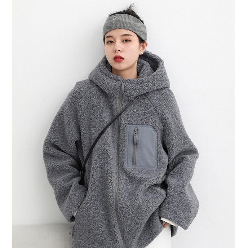 Women's Jackets Y2K Winter Cardigan Jacket With Hood And Cashmere Lamb Wool Coat Mid Length Polar Fleece Loose Warm, Black;brown
Women's Jackets Y2K Winter Cardigan Jacket With Hood And Cashmere Lamb Wool Coat Mid Length Polar Fleece Loose Warm, Black;brown
