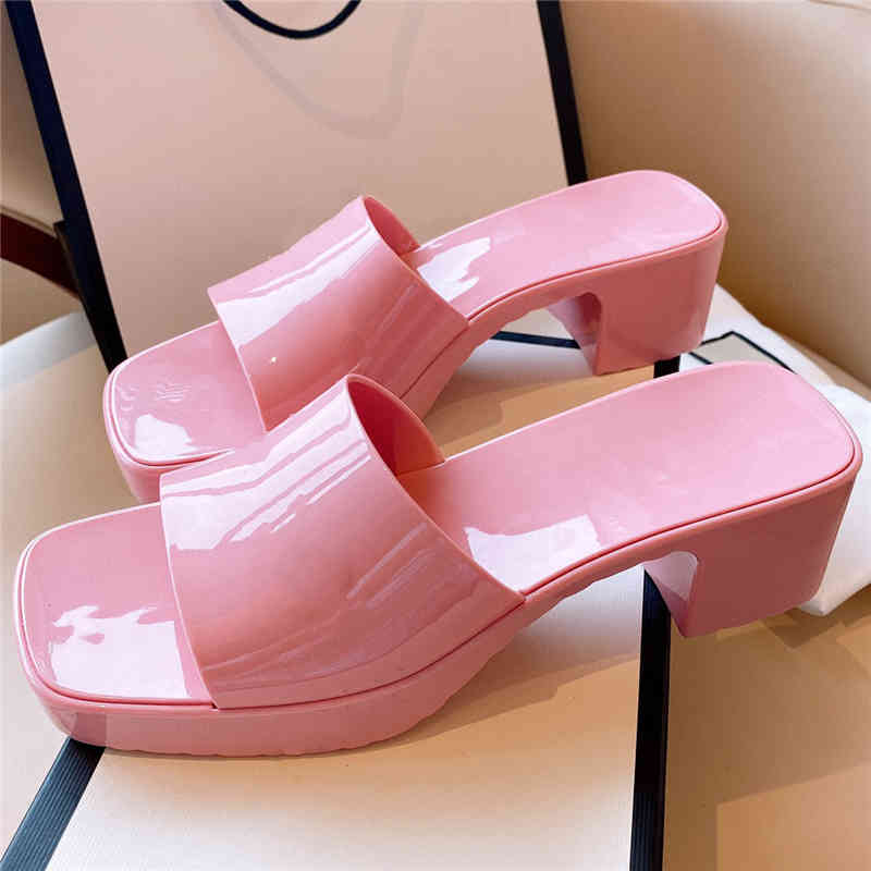 Jelly Color Concise Summer Runway Mules for Girls Lady Platform Thick Heel Slip-on Sandals Slides Women Slippers Designer Shoes, Black
Jelly Color Concise Summer Runway Mules for Girls Lady Platform Thick Heel Slip-on Sandals Slides Women Slippers Designer Shoes, Black