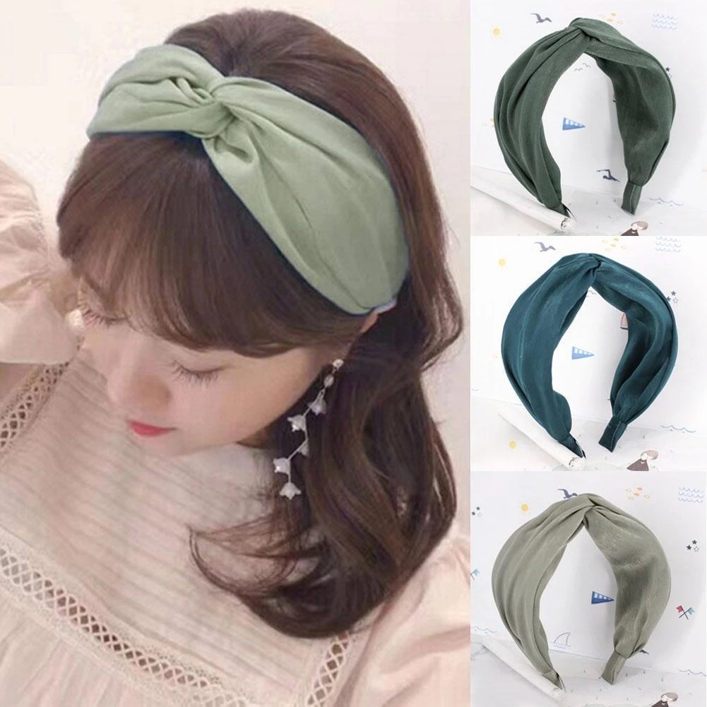 Broad-brimmed Headband Ladies Wild Fashion Bright Color Cloth Hair Headband Silk Accessories, Silver
Broad-brimmed Headband Ladies Wild Fashion Bright Color Cloth Hair Headband Silk Accessories, Silver