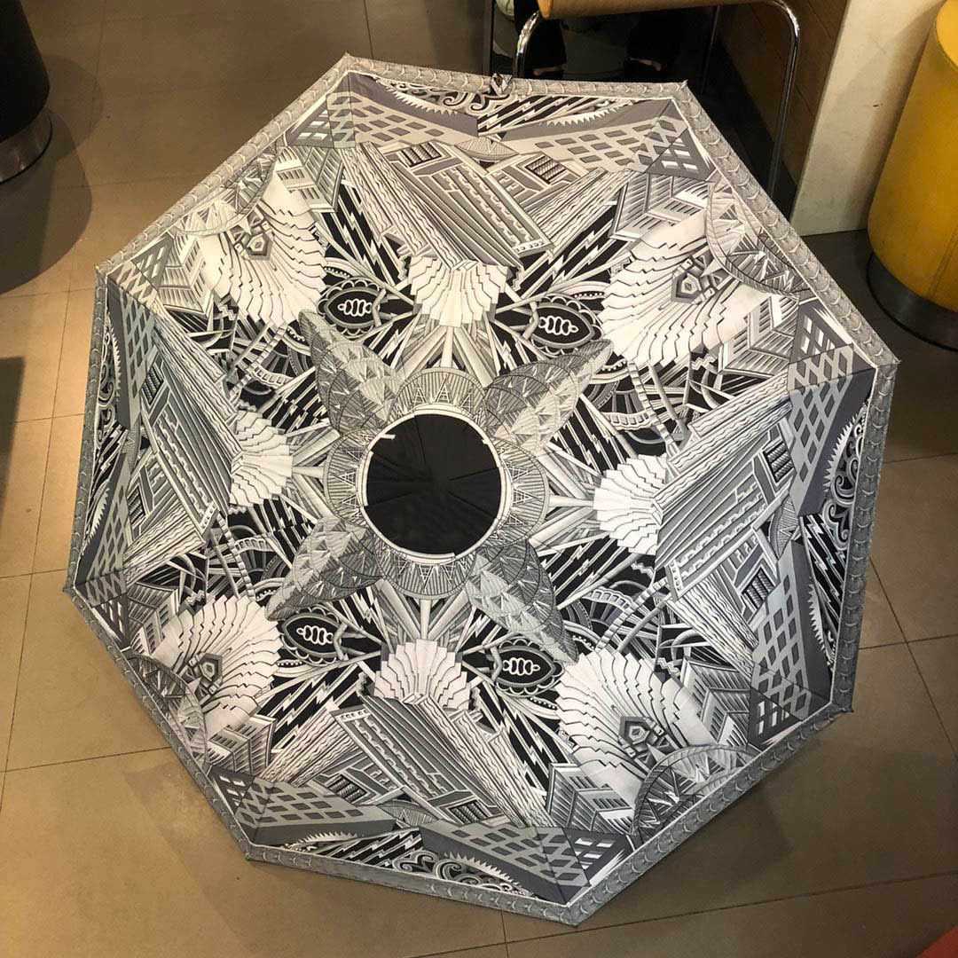 classic Retro high quality umbrella small simple rain and sun letter printed umbrellas female UV sunscreen free ship
classic Retro high quality umbrella small simple rain and sun letter printed umbrellas female UV sunscreen free ship