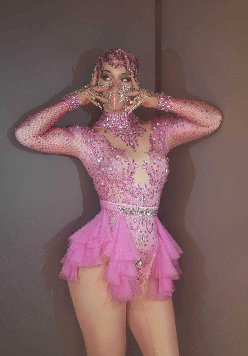Fashion Pink Party Bodysuit Women Elastic Tights Mesh Ruffles Crystal Bodysuit Niglub Dancer Leotard Stage Outfits 210622