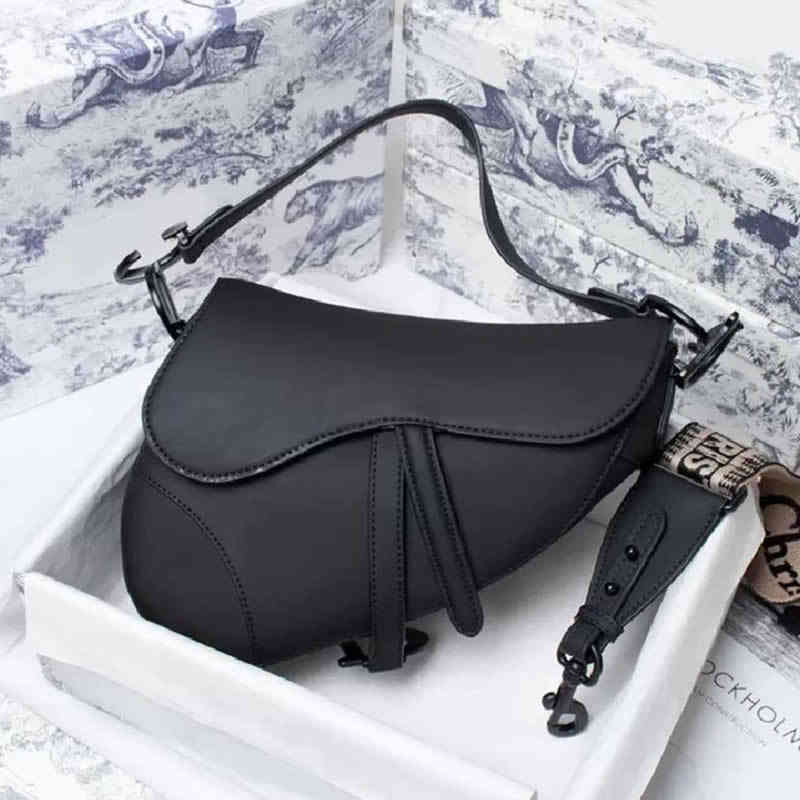 Handbag Matte Saddle Bags Women Luxurys Designers 2022 fashion letter shoulder high quality genuine leather Messenger bag Designer crossbody Gift Box
Handbag Matte Saddle Bags Women Luxurys Designers 2022 fashion letter shoulder high quality genuine leather Messenger bag Designer crossbody Gift Box