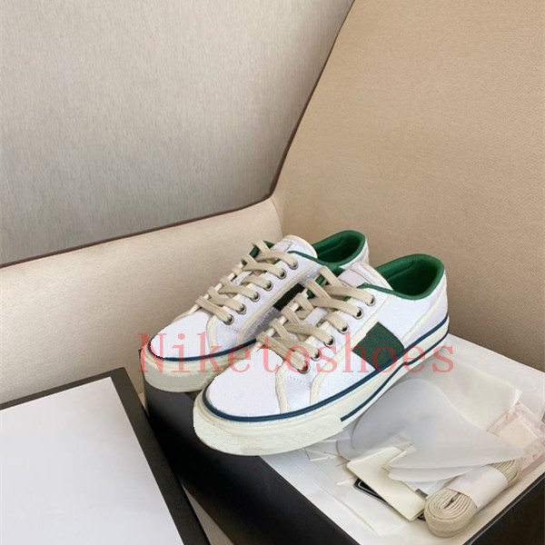Tennis 1977 Women Shoes Italy Embroidered Rubber sole sneaker Green and Red Stripe Luxurys Designers Sneakers Classic canvas casual shoe sports leisure, Color 10
Tennis 1977 Women Shoes Italy Embroidered Rubber sole sneaker Green and Red Stripe Luxurys Designers Sneakers Classic canvas casual shoe sports leisure, Color 10