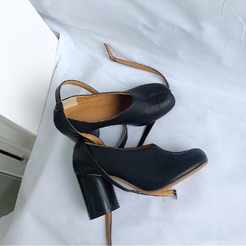 Dress Shoes XGRAVITY Tabi Retro Horseshoe Split Toe British Style Designer Mary Jane Leather Strappy High Heel Women, Black
Dress Shoes XGRAVITY Tabi Retro Horseshoe Split Toe British Style Designer Mary Jane Leather Strappy High Heel Women, Black