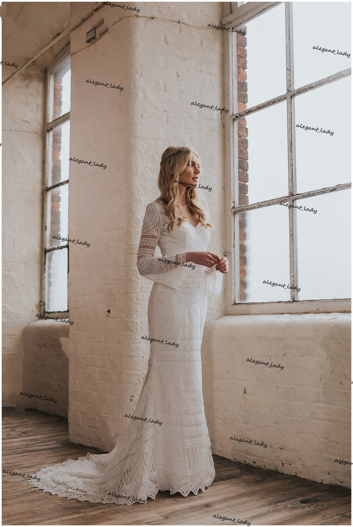 Crochet Lace Bohemian Wedding Dresses Lace Up V-Neck long sleeve Bridal Gowns Striking Dreamy Engagement Gowns Abiti Da Sposa