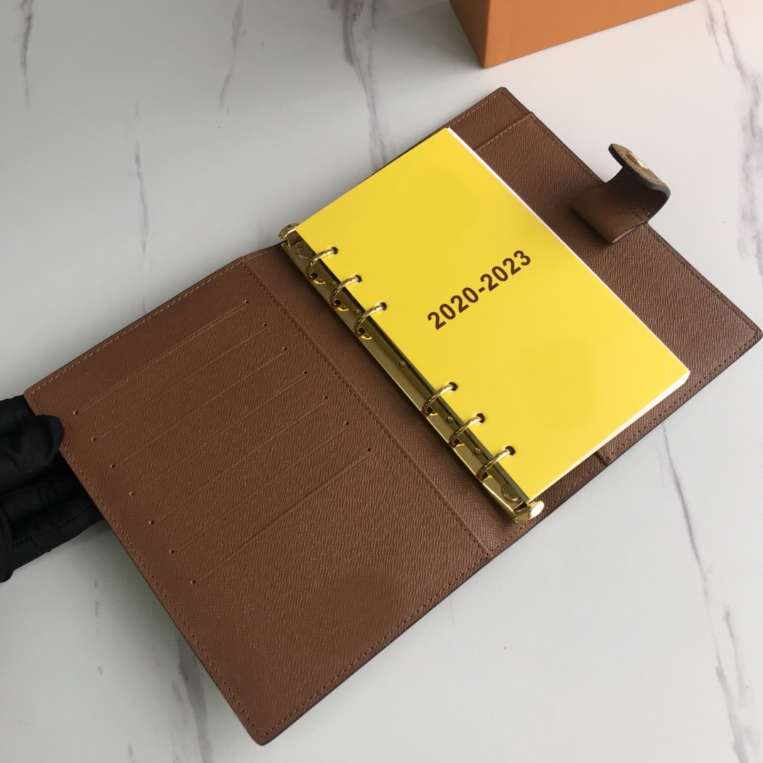 Designer Womens Fashion Notebook Credit Card Holder Case Luxury Wallet Iconic Brown QB8, Red;black
Designer Womens Fashion Notebook Credit Card Holder Case Luxury Wallet Iconic Brown QB8, Red;black