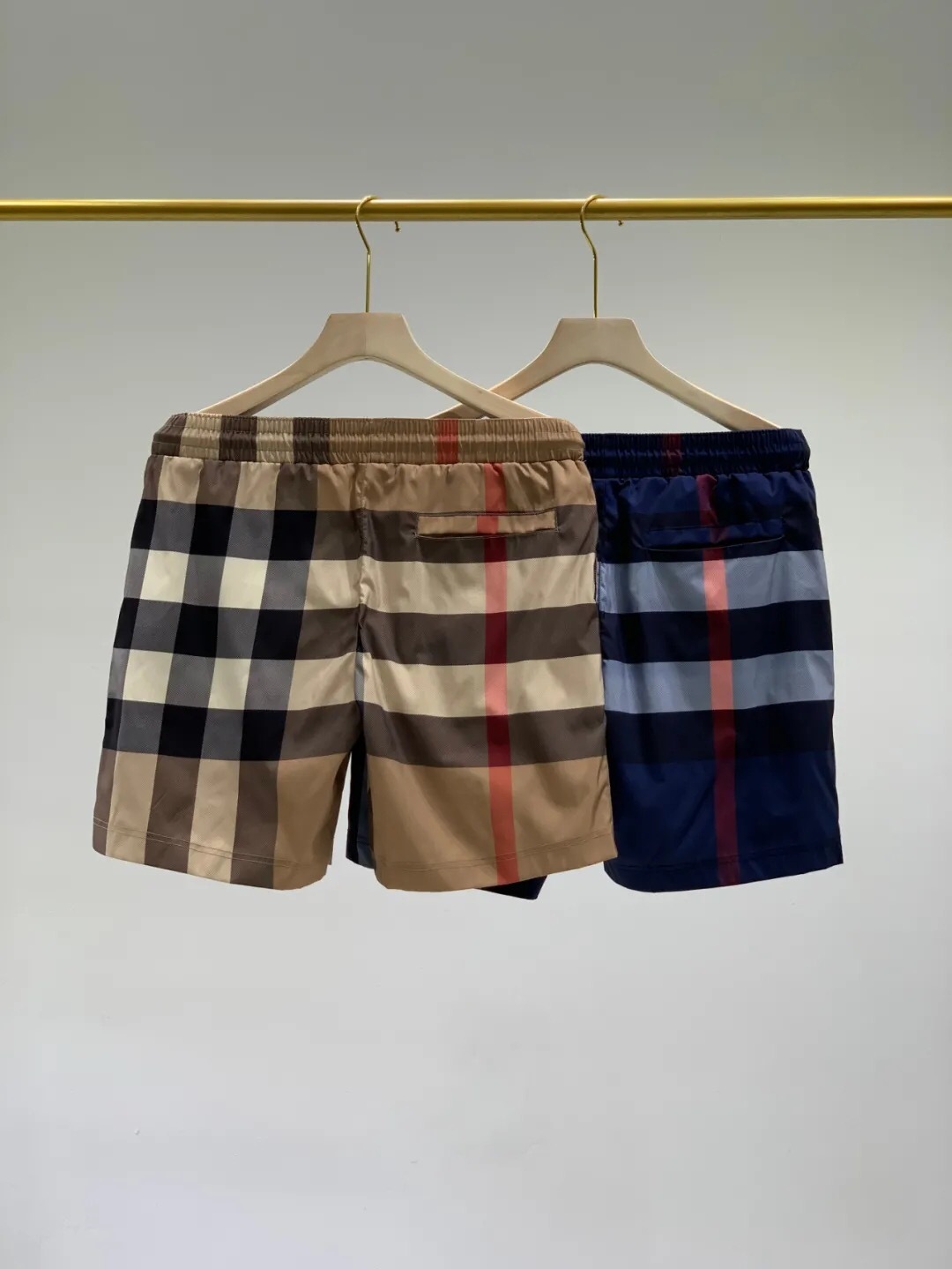 Summer Shorts for both men and women Designers Quick Dry B/U/R/B/E/R/R Swimming Pants Luxury Quality Silk/Cotton Casual Checked Trousers, White;black
Summer Shorts for both men and women Designers Quick Dry B/U/R/B/E/R/R Swimming Pants Luxury Quality Silk/Cotton Casual Checked Trousers, White;black