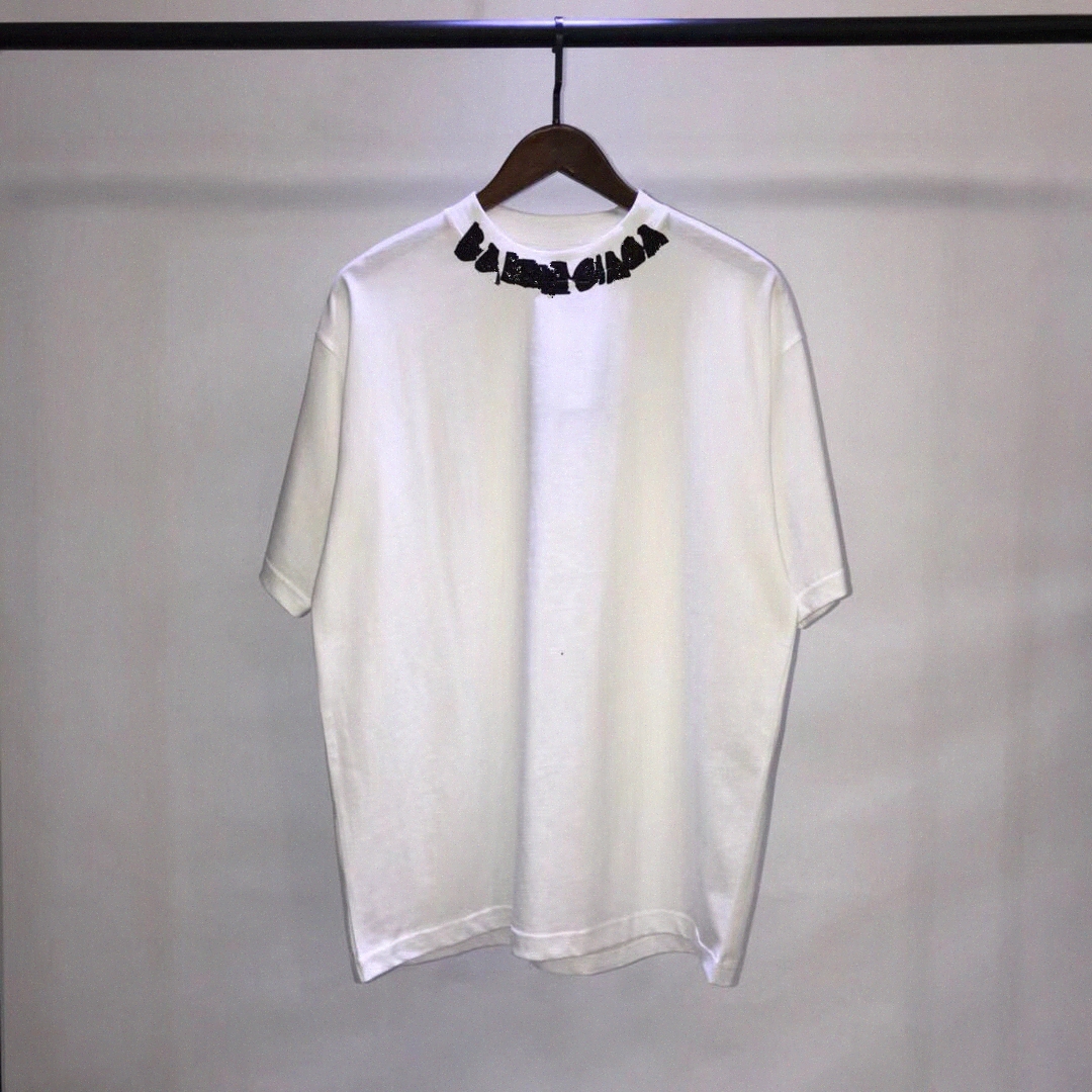 2022 Summer Mens Designers Neckline printed letters Tees T Shirts Fashion Casual Couples Short Sleeves Tee Comfortable Crew Neck Men Women T, White;black
2022 Summer Mens Designers Neckline printed letters Tees T Shirts Fashion Casual Couples Short Sleeves Tee Comfortable Crew Neck Men Women T, White;black