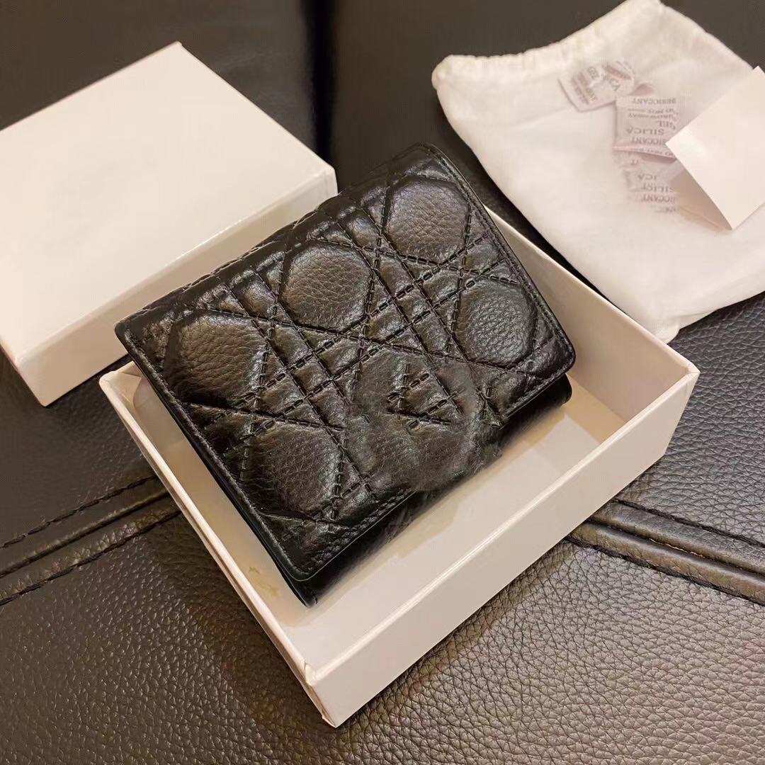 Designer bag Ladies top leather designer card holder three-layer foldable wallet with lychee pattern geometric pattern mini ladiess clutch wallet
Designer bag Ladies top leather designer card holder three-layer foldable wallet with lychee pattern geometric pattern mini ladiess clutch wallet