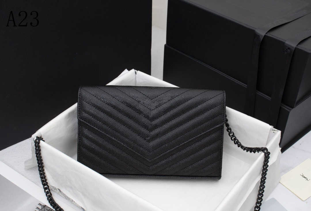Fashion Wedding Dinner Luxurys Designer Shoulder Bags Crossbody Flap Tote Handbags Waist Clutch Purse Classical Wallet Backpack Square Chain, Accessories
Fashion Wedding Dinner Luxurys Designer Shoulder Bags Crossbody Flap Tote Handbags Waist Clutch Purse Classical Wallet Backpack Square Chain, Accessories