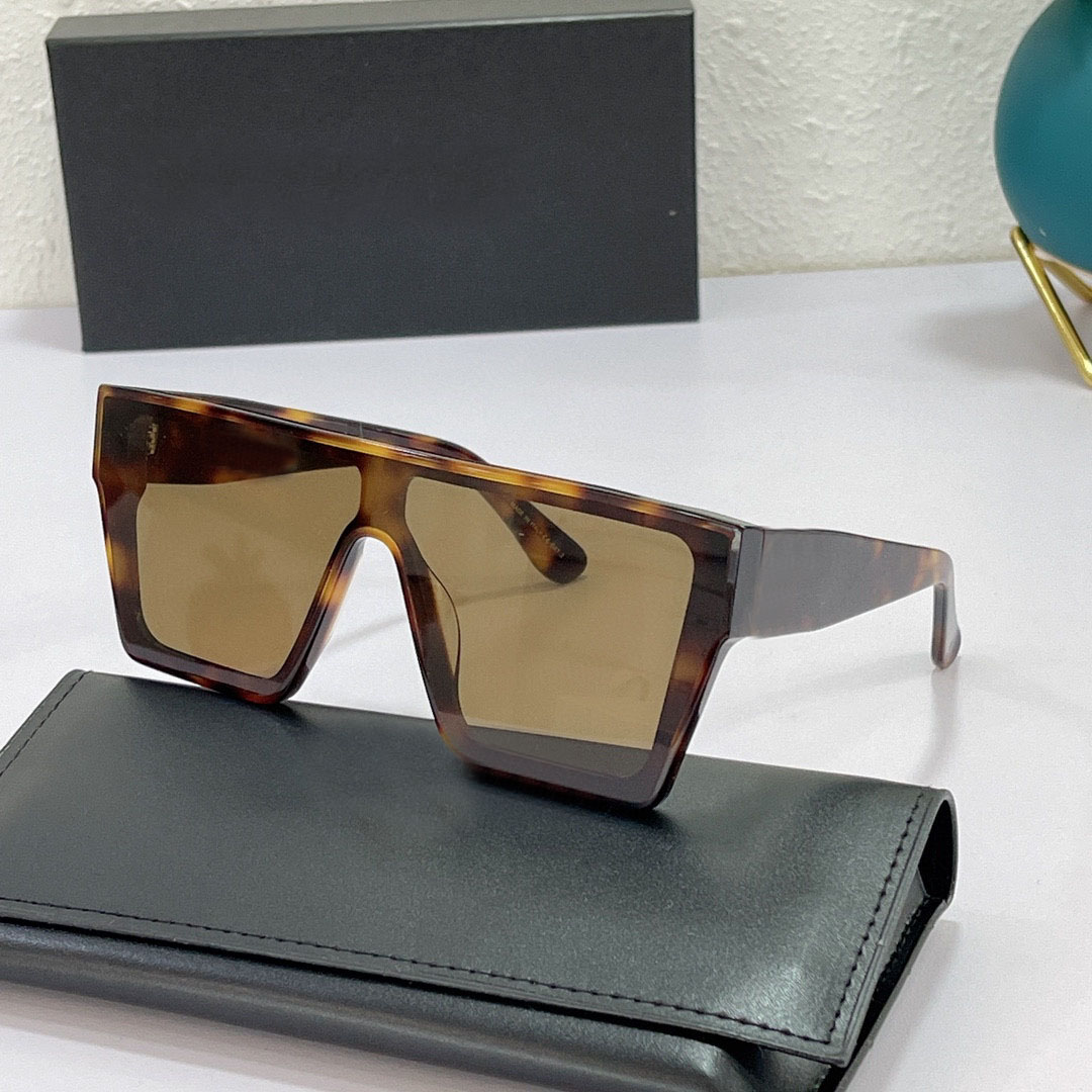 Mens Sunglasses for women 73K men sun glasses womens fashion style protects eyes UV400 lens top quality with case
Mens Sunglasses for women 73K men sun glasses womens fashion style protects eyes UV400 lens top quality with case
