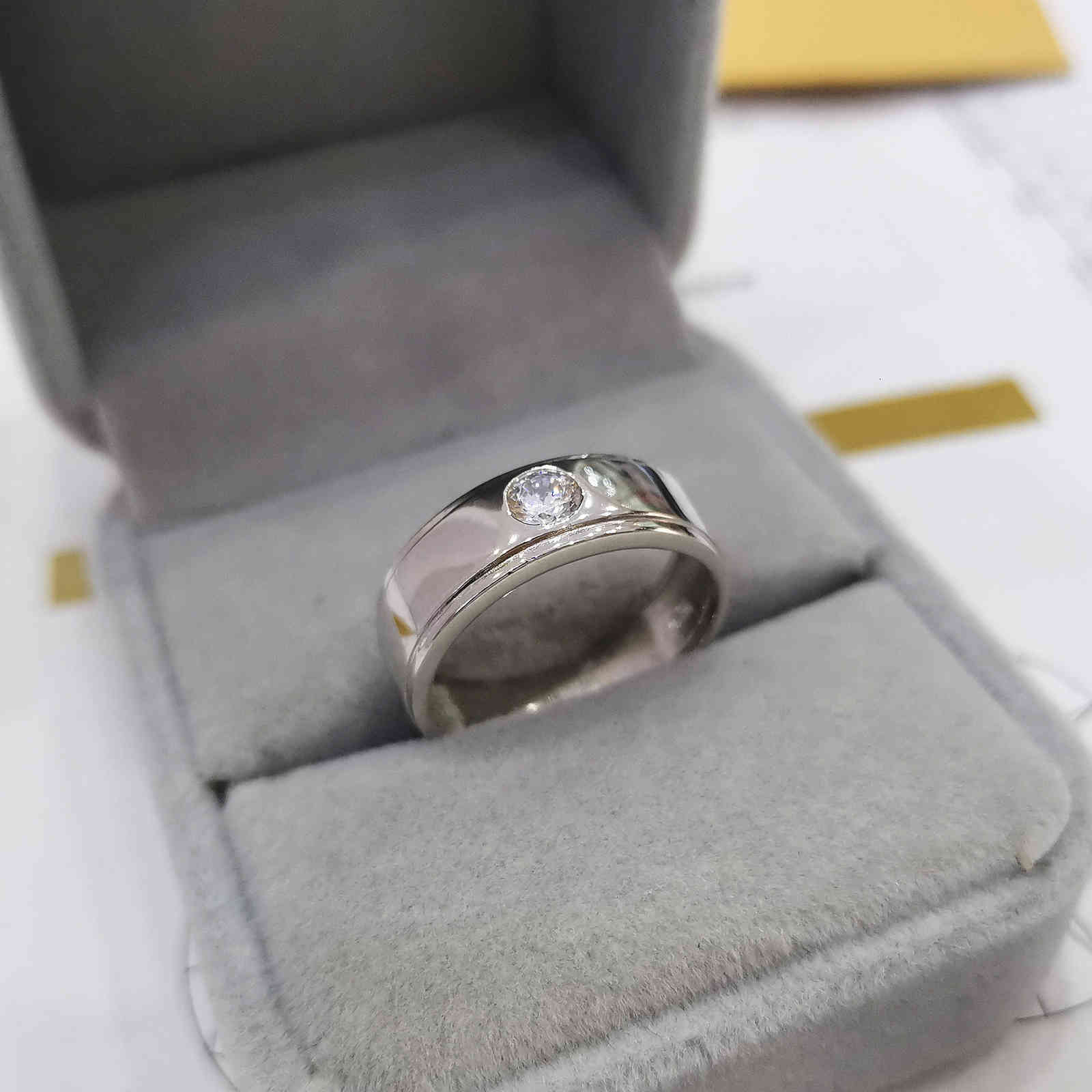 Sterling Silver 925 Simple Men's Ring Korean Version Daily Versatile Simulation Diamond Mo Sangshi Engagement Naked
