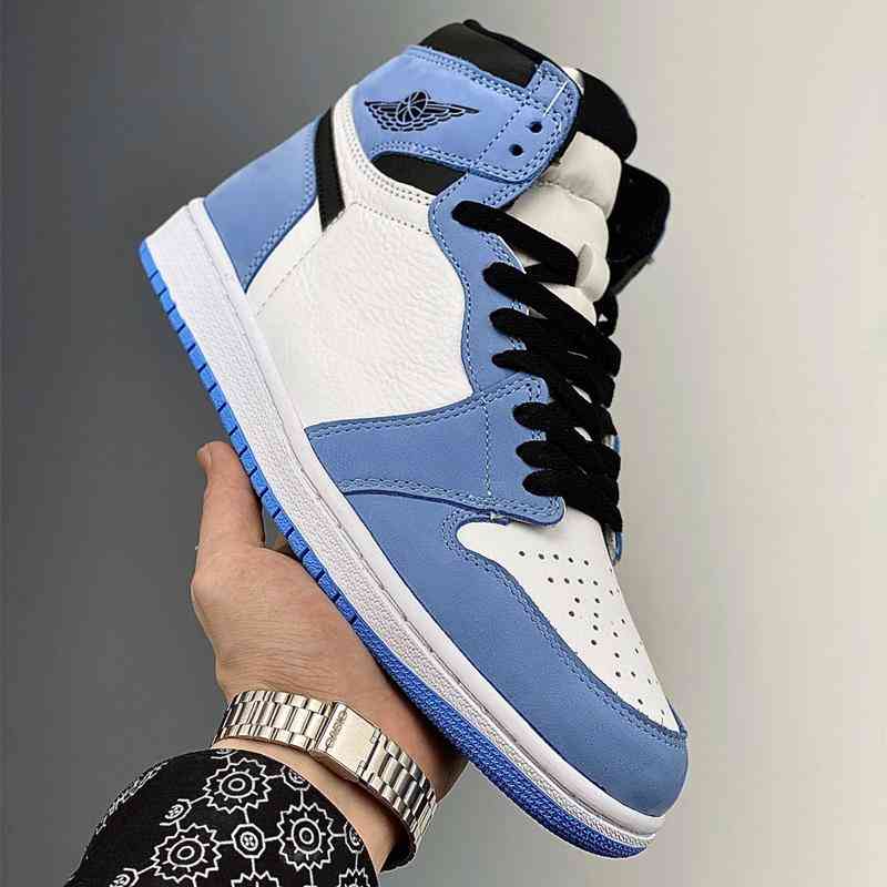 High OG 1 UNC Black White University Blue Shoes Jumpman Womens Basketball Mens Sports Sneakers With Box Size 40-47.5, Black mcocha lae-up
High OG 1 UNC Black White University Blue Shoes Jumpman Womens Basketball Mens Sports Sneakers With Box Size 40-47.5, Black mcocha lae-up