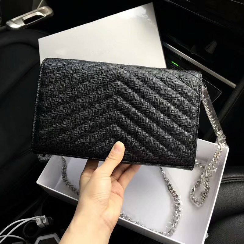 2021 Women Luxury Designer Shoulder Bags Brand Fashion Purse Mini Classic Genuine Leather lambskin Caviar Texture Chain Flap Crossbody Bag handbag With box 01
2021 Women Luxury Designer Shoulder Bags Brand Fashion Purse Mini Classic Genuine Leather lambskin Caviar Texture Chain Flap Crossbody Bag handbag With box 01