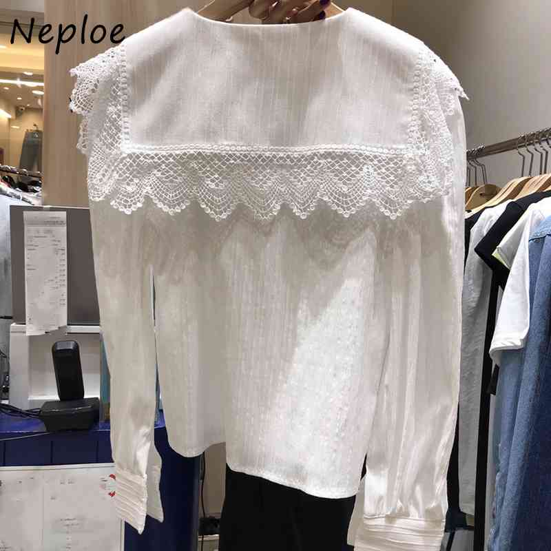 Elegant Lace Patch Hook Flower Blouse Women Peter Pan Collar Long Sleeve Single Breast Blusas Spring Ol Loose Shirt 210422