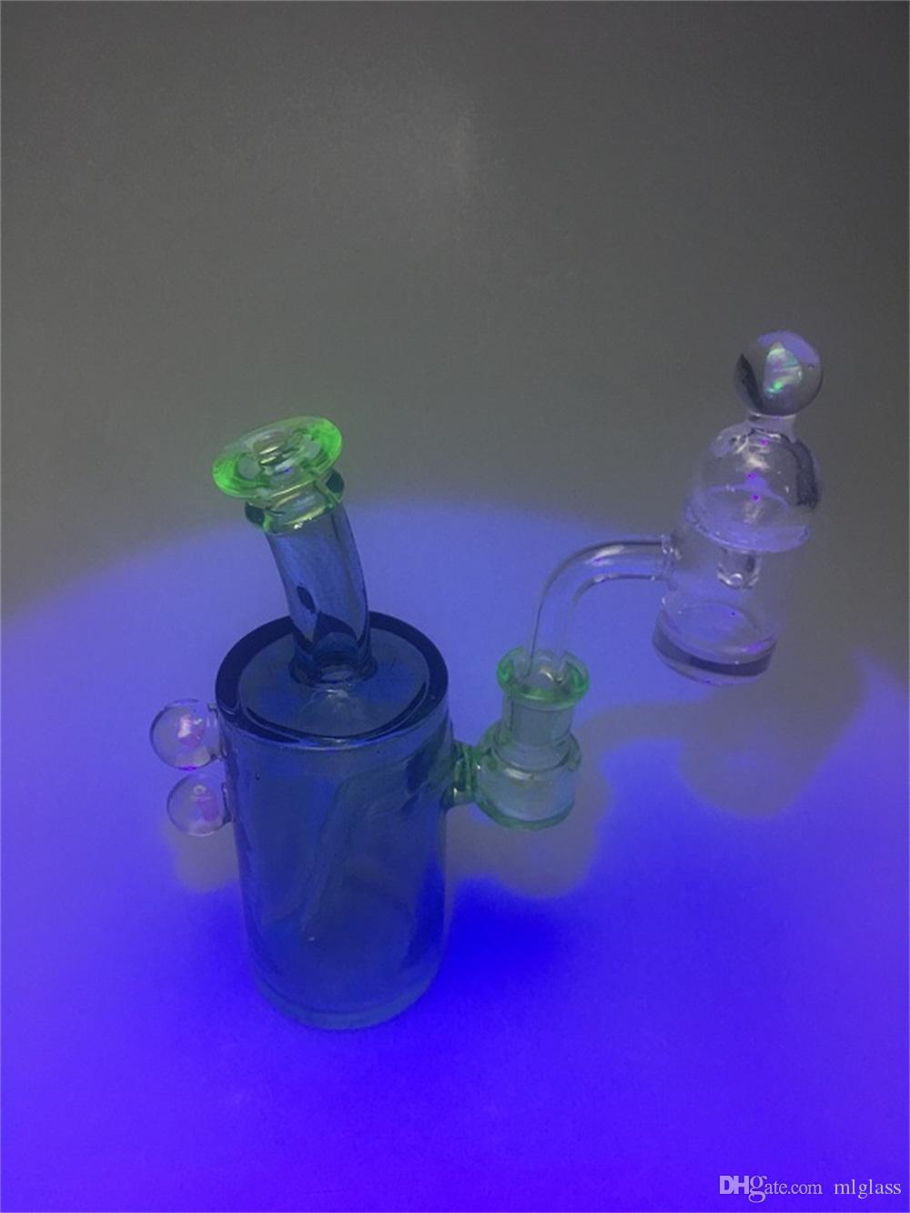 Luminous blue yellow color 7.9 inch chimney, oil drilling tower glass hookah, 14mm joint manufacturers direct price concessions
Luminous blue yellow color 7.9 inch chimney, oil drilling tower glass hookah, 14mm joint manufacturers direct price concessions