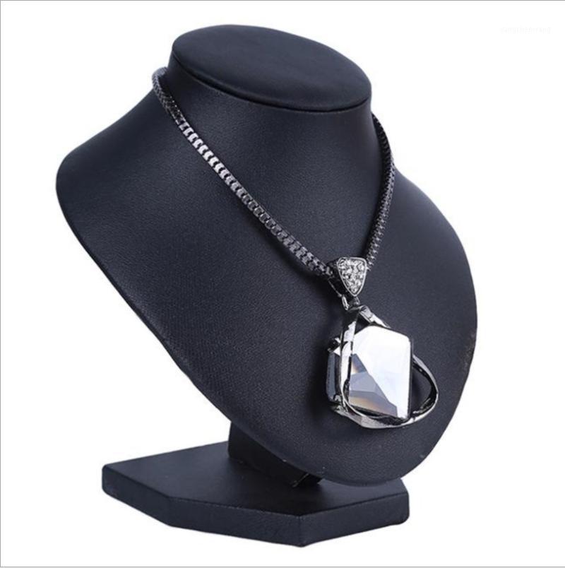 Chains 1PC Necklaces Women Jewelry Brand Geometry Rhinestone Long Necklace Vintage Punk Triangle Crystal Glass Pendant 76cm
Chains 1PC Necklaces Women Jewelry Brand Geometry Rhinestone Long Necklace Vintage Punk Triangle Crystal Glass Pendant 76cm