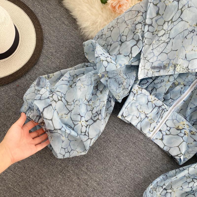 Women's Autumn Spring Blouse European Court Style Retro Puff Sleeve Big Lapel Short Zipper Printed Shirts Female Blusa PL541 210506