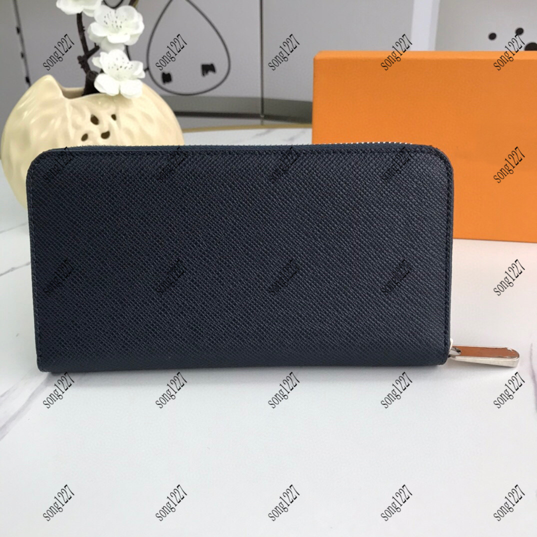 Luxurys Designers Bags 600 The cross lines Wallets 17 Necessities for going out handbagsSmall zippered pocket with 3 flat pockets, Gift bag
Luxurys Designers Bags 600 The cross lines Wallets 17 Necessities for going out handbagsSmall zippered pocket with 3 flat pockets, Gift bag